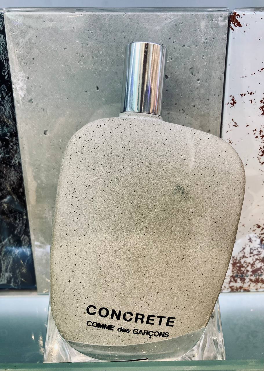 Concrete - Comme des Garcons